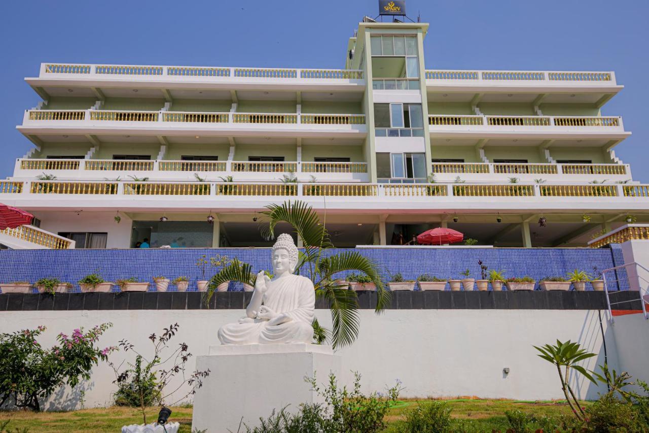 Sparv Aulakhs Resort Mandrem Buitenkant foto