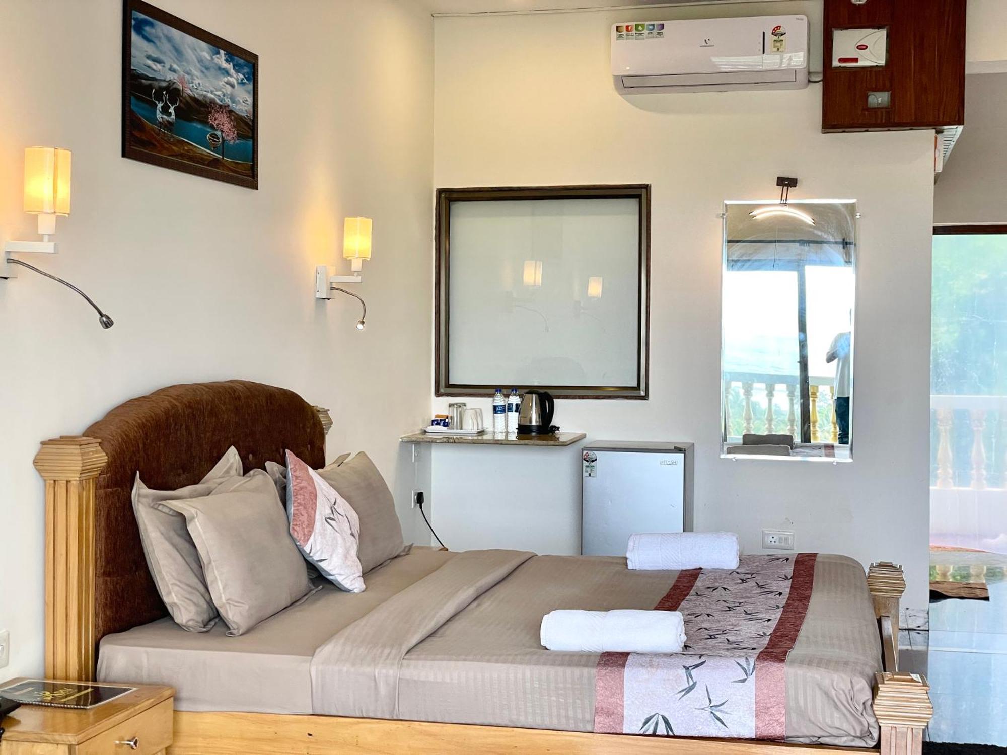Sparv Aulakhs Resort Mandrem Buitenkant foto