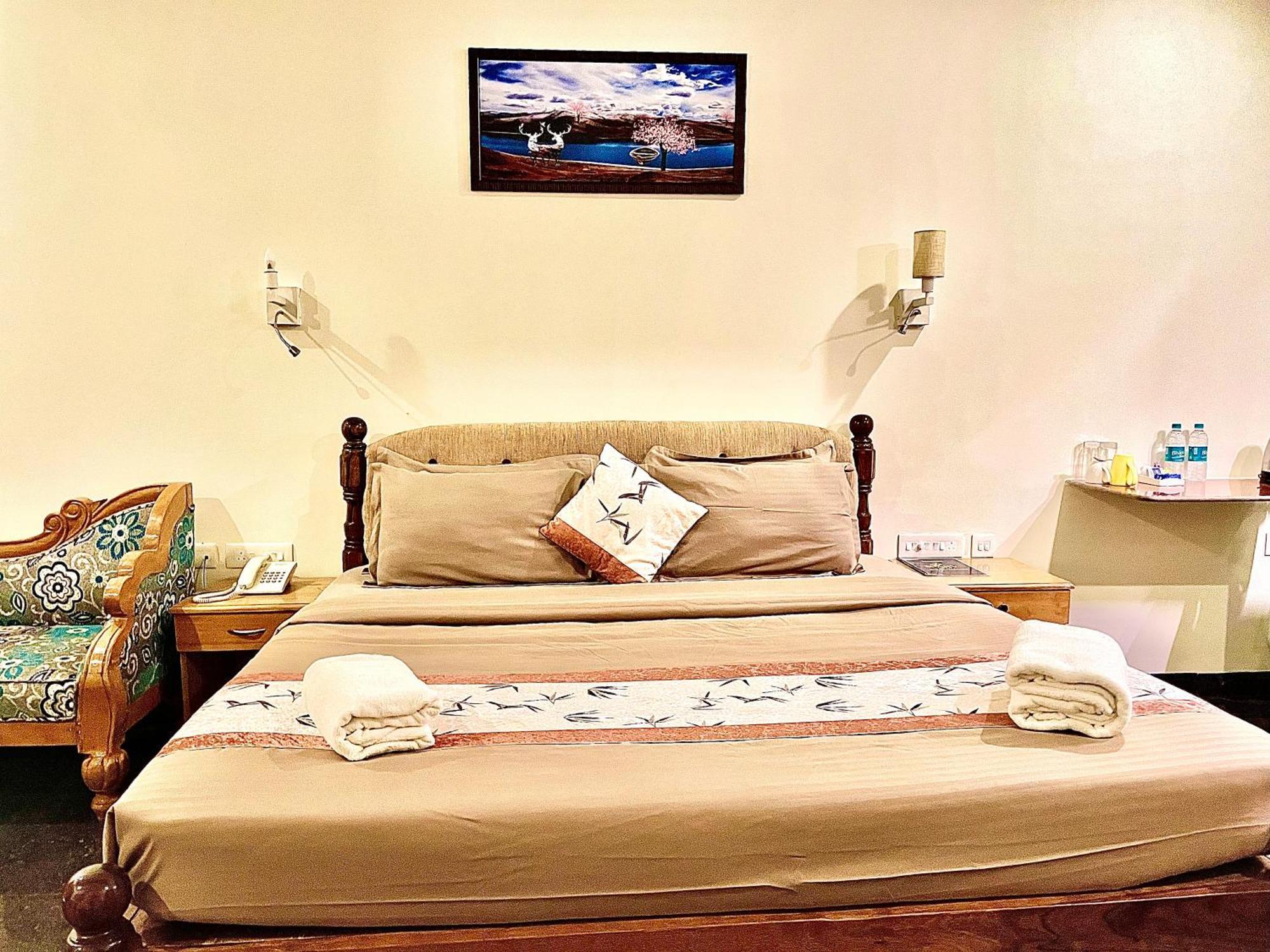 Sparv Aulakhs Resort Mandrem Buitenkant foto
